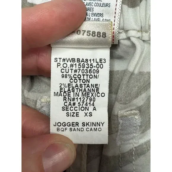 True Religion Women's Gray White Camouflage Jogger Pants - Size XS (26x26) - Picture 6 of 6